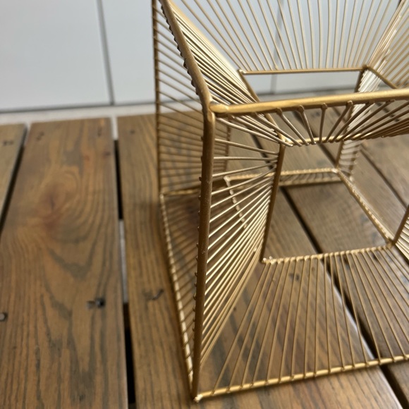 Cube Whitted Sculpture by Brayden Studio - Gold finish - Picture 3 of 7
